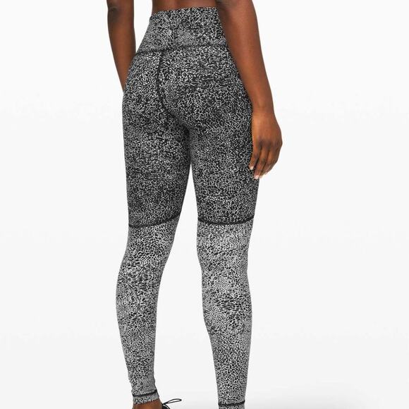 lululemon Wunder Under High-Rise Tight *Blocked Full-On Luxtreme 28" Size 2 - Picture 3 of 16